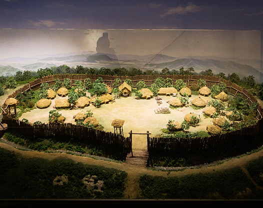 Ｋ韓国軍＊１９５０年代＊朝鮮戦争＊浦項/ポハン基地＊軍事顧問シガーケース（実物） 朝鮮戦争 韓国・ソウルで市街戦を戦…：朝鮮戦争（1950-53年） 写真特集